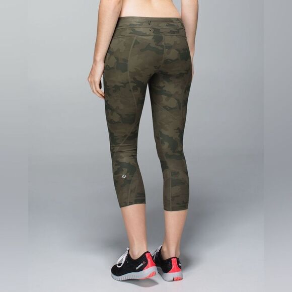 Lululemon Run: Inspire Crop II *All Luxtreme Savasana Camo Fatigue Green 4 - Picture 2 of 10
